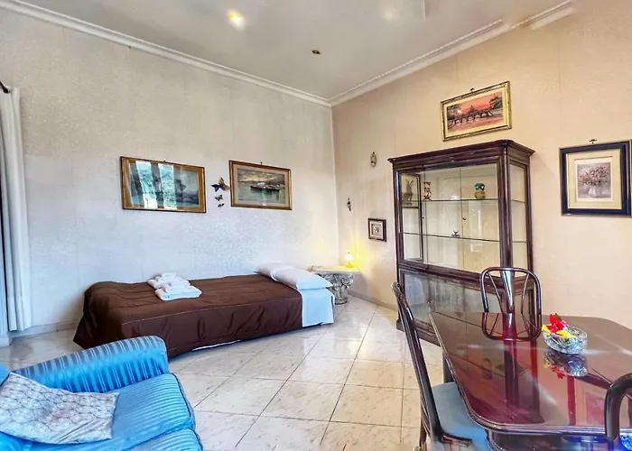 Garibaldi In Trastevere By Yourhost Daire