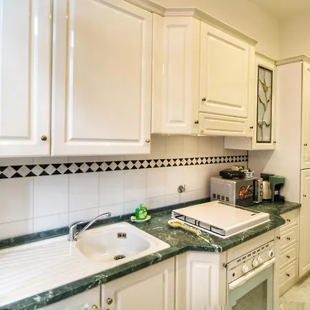 Apartment Garibaldi In Trastevere By Yourhost *